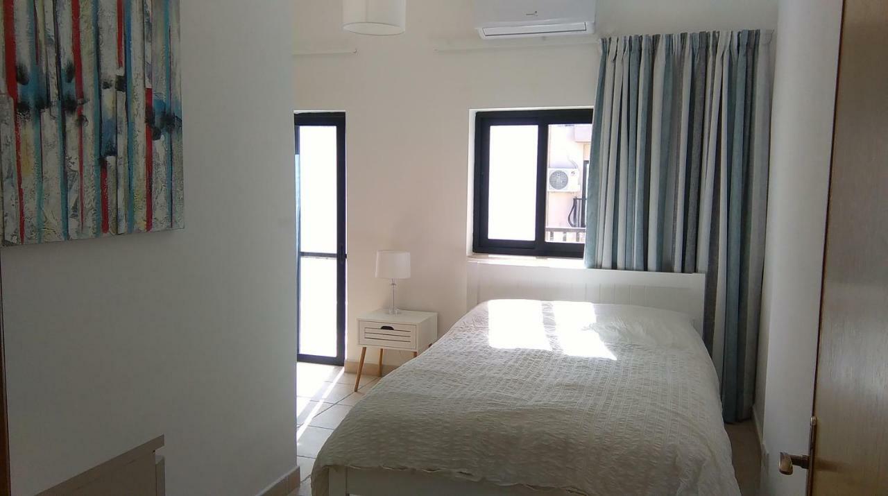 Sea View Apartments St. Paul's Bay Exterior foto